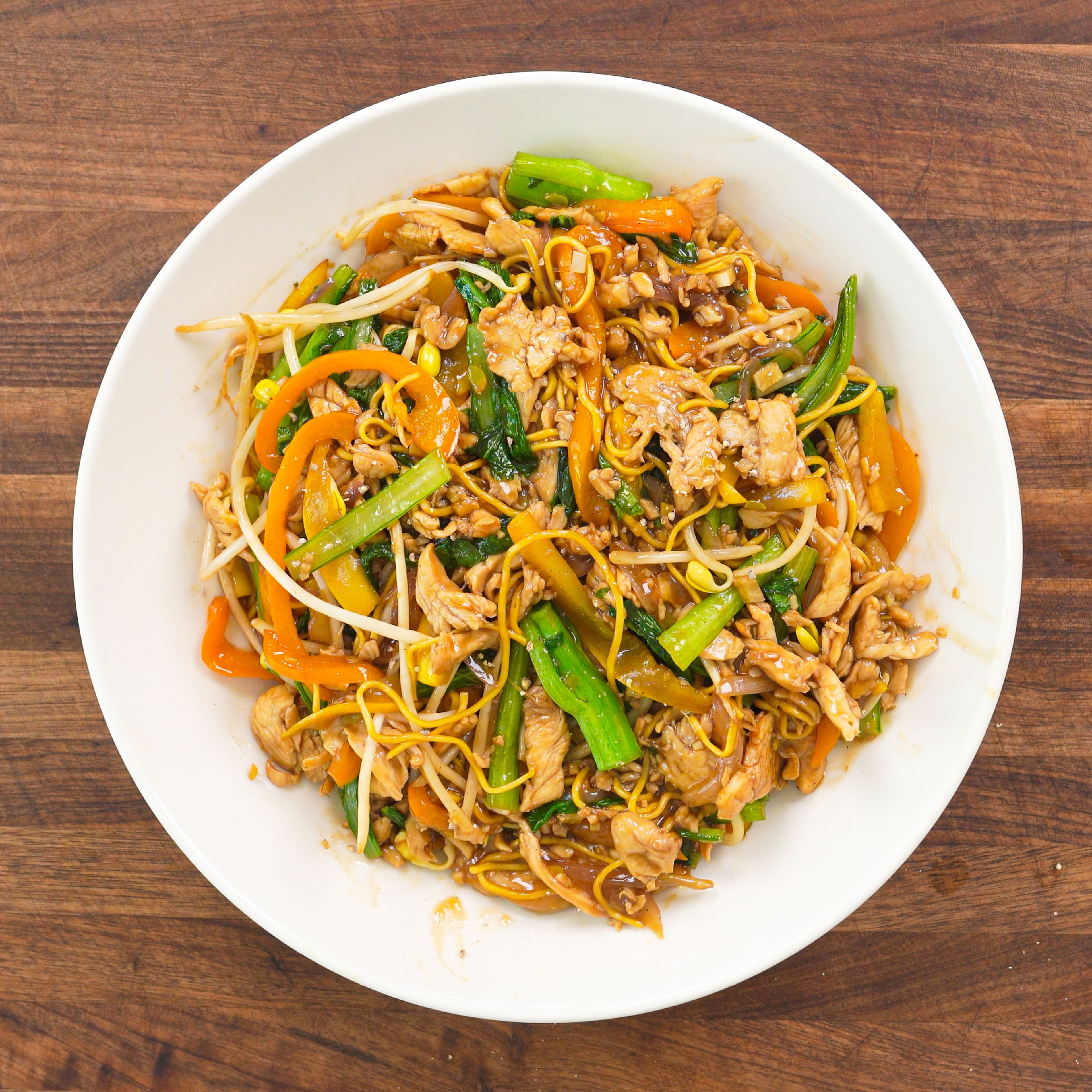 HIGHER PROTEIN CHICKEN LO MEIN